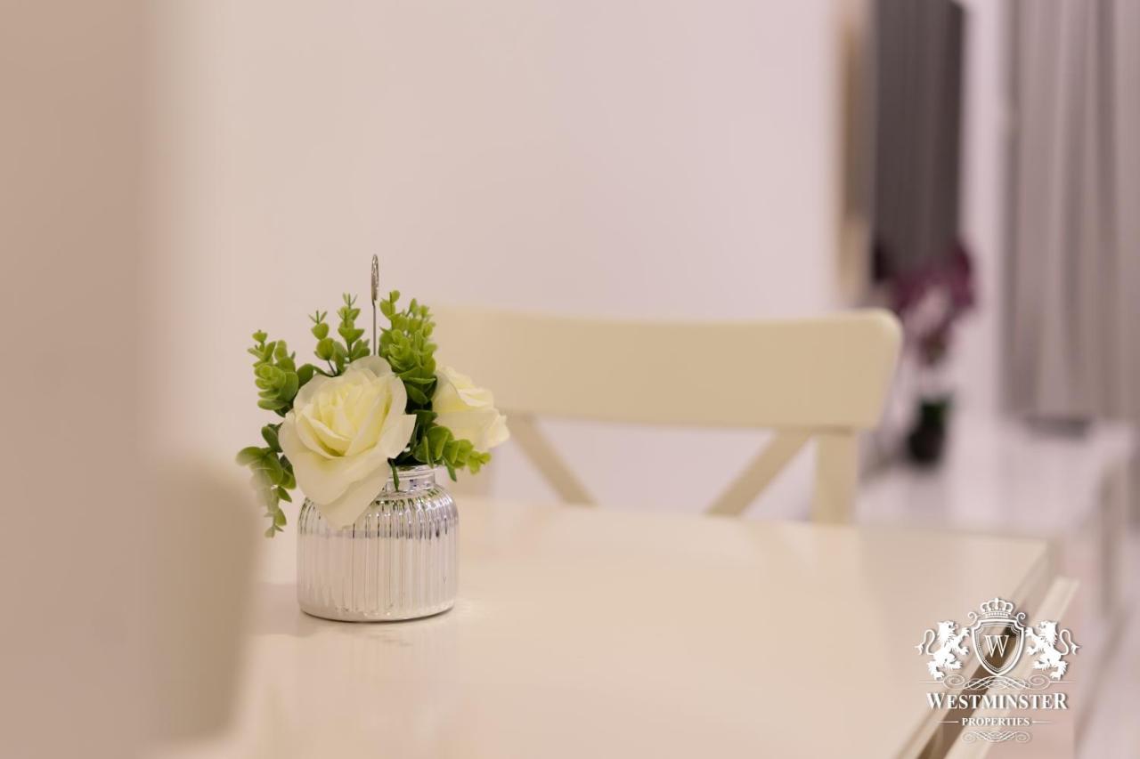 Apartament Westminster Burj Al Nujoom Dubaj Zewnętrze zdjęcie